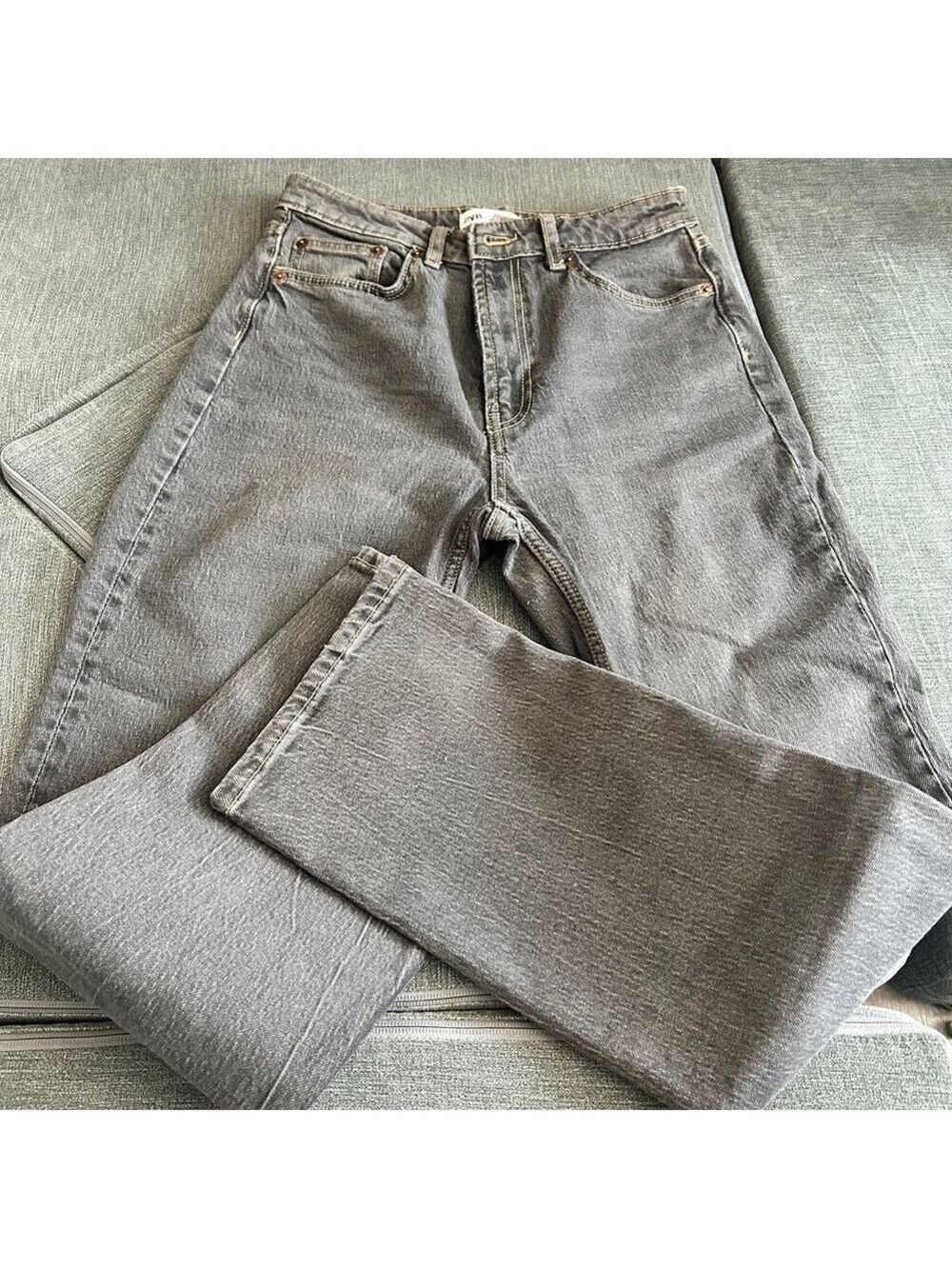 Zara Gray High Waist Straight Leg Jeans Size 6